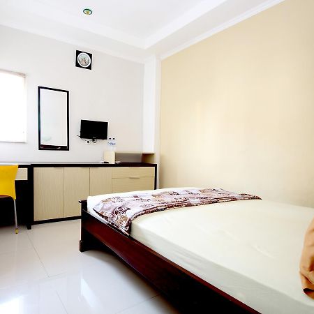 Hotel Elresas Lamongan 外观 照片